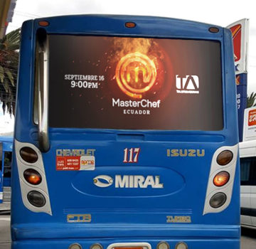 MasterChef Ecuador Estreno Campaña Publicitaria Vladimir Zambrano Bus Urbano